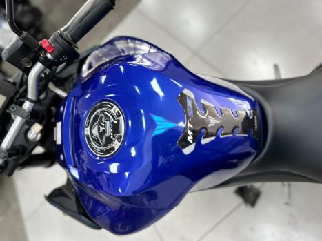 YAMAHA MT-03 300 ABS, Foto 12