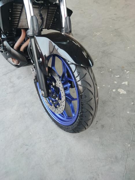 YAMAHA MT-03 300 ABS, Foto 6