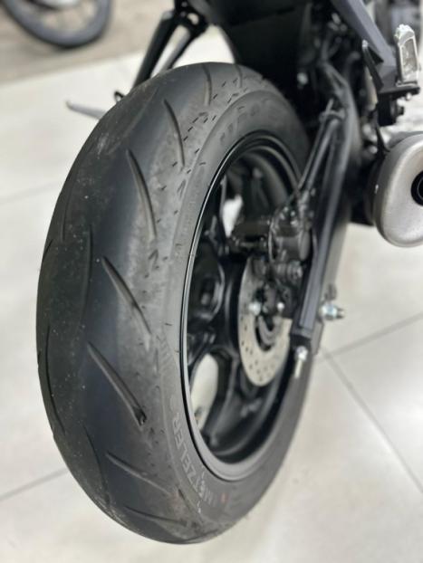 YAMAHA MT-03 300 ABS, Foto 5