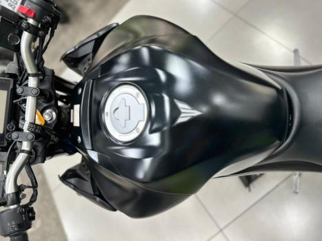 YAMAHA MT-03 300 ABS, Foto 7