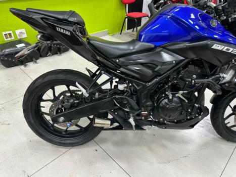 YAMAHA MT-03 300 ABS, Foto 3