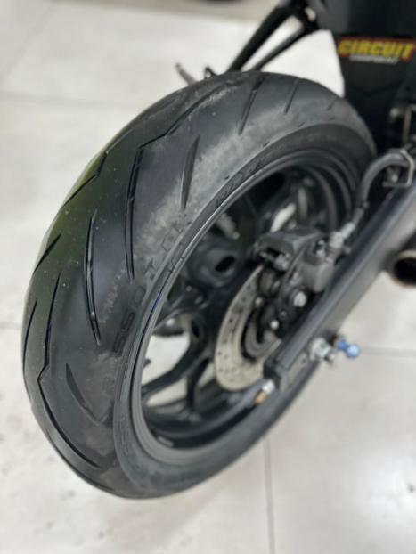 YAMAHA MT-03 300 ABS, Foto 4
