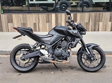 YAMAHA MT-03 300 ABS, Foto 1 YAMAHA MT-03 300 ABS, Foto 1