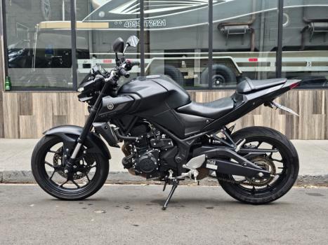 YAMAHA MT-03 300 ABS, Foto 2 YAMAHA MT-03 300 ABS, Foto 2