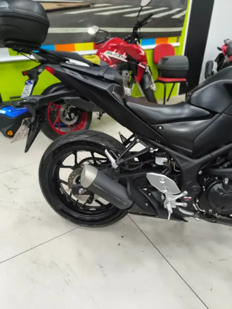 YAMAHA MT-03 300 ABS, Foto 7