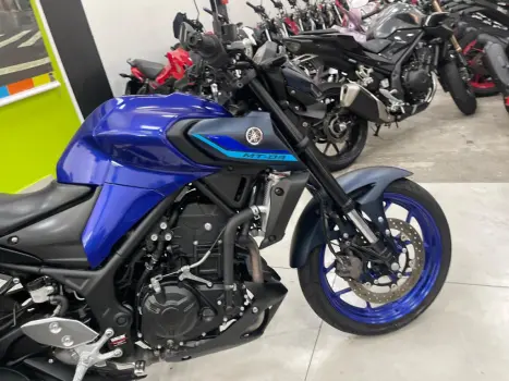 YAMAHA MT-03 300 ABS, Foto 7
