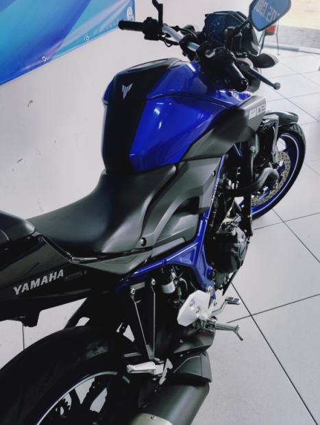 YAMAHA MT-03 300 ABS, Foto 6