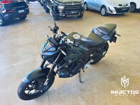 YAMAHA MT-03 300 ABS, Foto 4