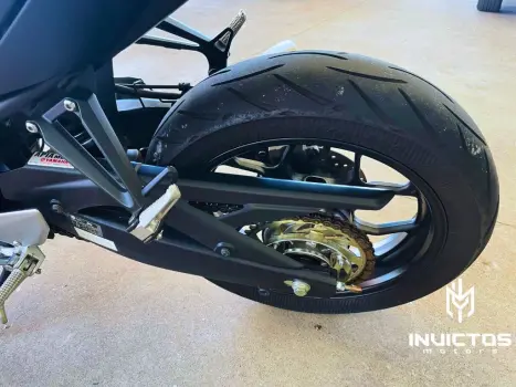 YAMAHA MT-03 300 ABS, Foto 6