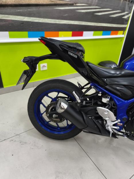 YAMAHA MT-03 300 ABS, Foto 3