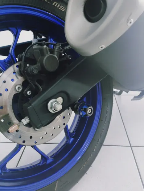 YAMAHA MT-03 300 ABS, Foto 7
