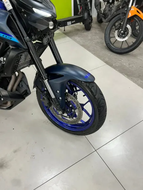 YAMAHA MT-03 300 ABS, Foto 14