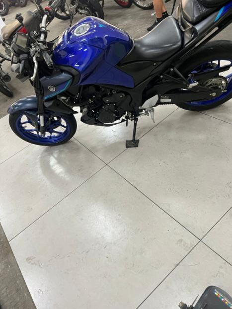 YAMAHA MT-03 300 ABS, Foto 6