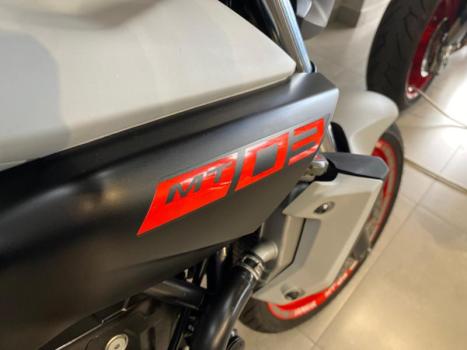 YAMAHA MT-03 300 ABS, Foto 6