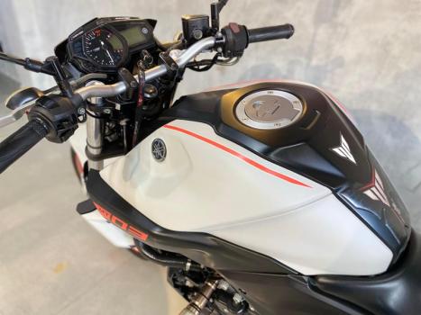 YAMAHA MT-03 300 ABS, Foto 13
