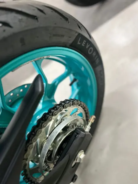 YAMAHA MT-03 300 ABS, Foto 3