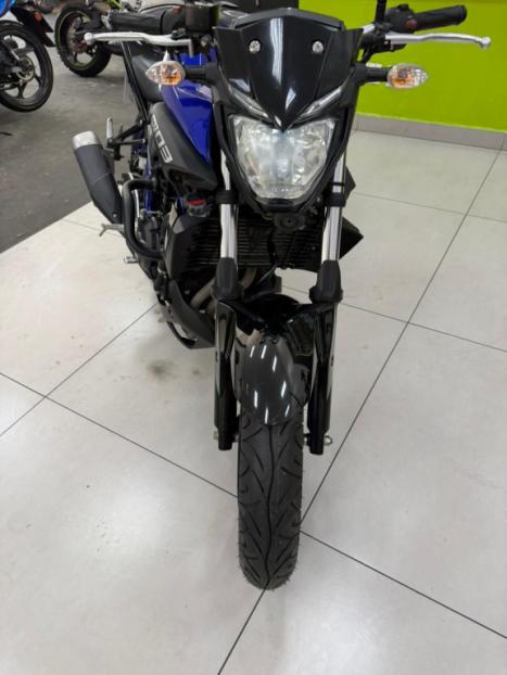 YAMAHA MT-03 300 ABS, Foto 3