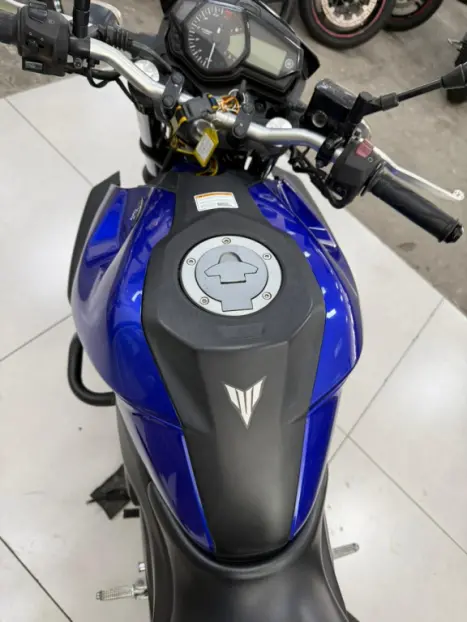 YAMAHA MT-03 300 ABS, Foto 13