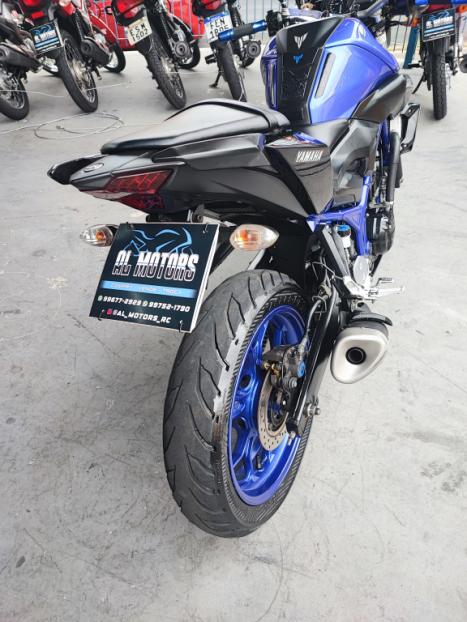 YAMAHA MT-03 300 ABS, Foto 6