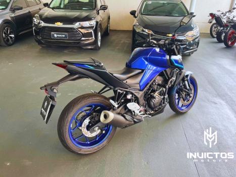 YAMAHA MT-03 300 ABS, Foto 2