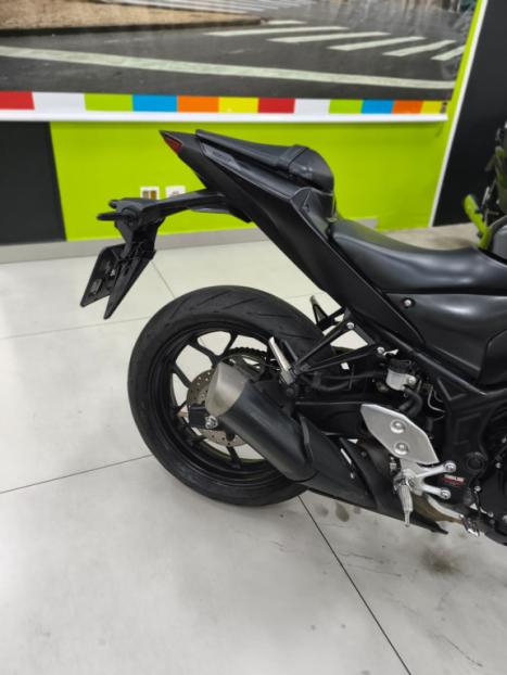 YAMAHA MT-03 300 ABS, Foto 3