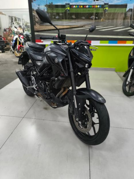 YAMAHA MT-03 300 ABS, Foto 5