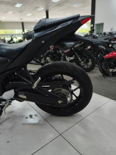YAMAHA MT-03 300 ABS, Foto 7