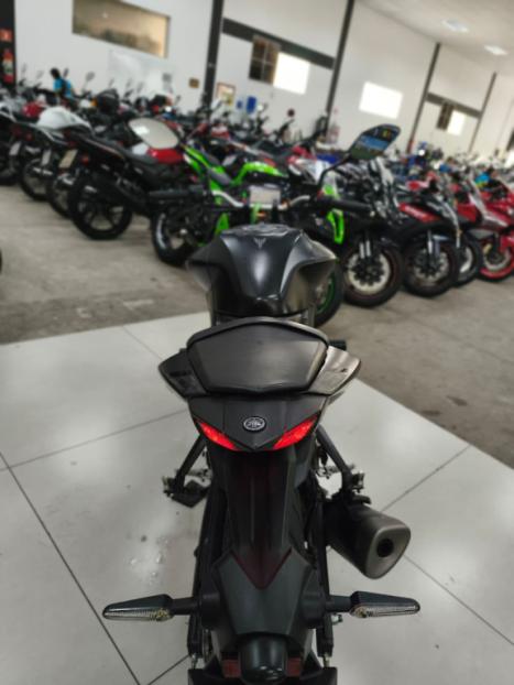 YAMAHA MT-03 300 ABS, Foto 12