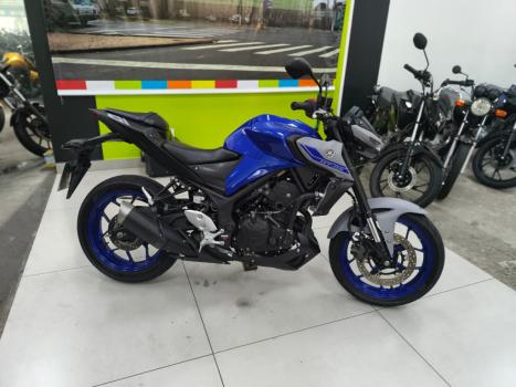 YAMAHA MT-03 300 ABS, Foto 2