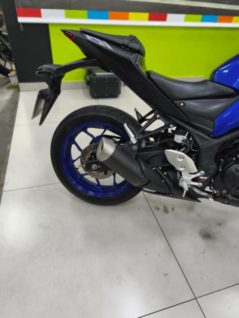 YAMAHA MT-03 300 ABS, Foto 4