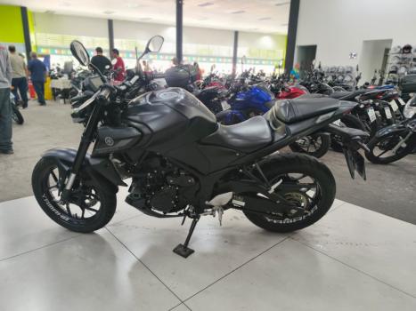 YAMAHA MT-03 300 ABS, Foto 5