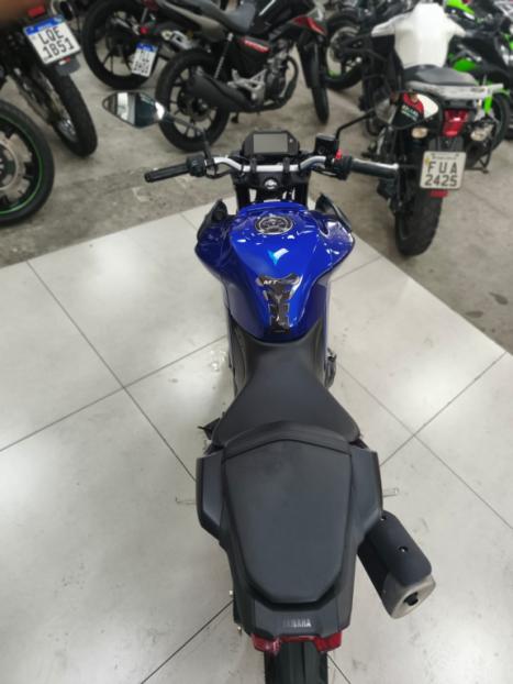 YAMAHA MT-03 300 ABS, Foto 11