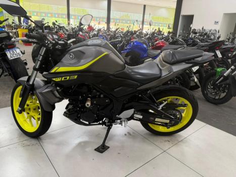 YAMAHA MT-03 300 ABS, Foto 10