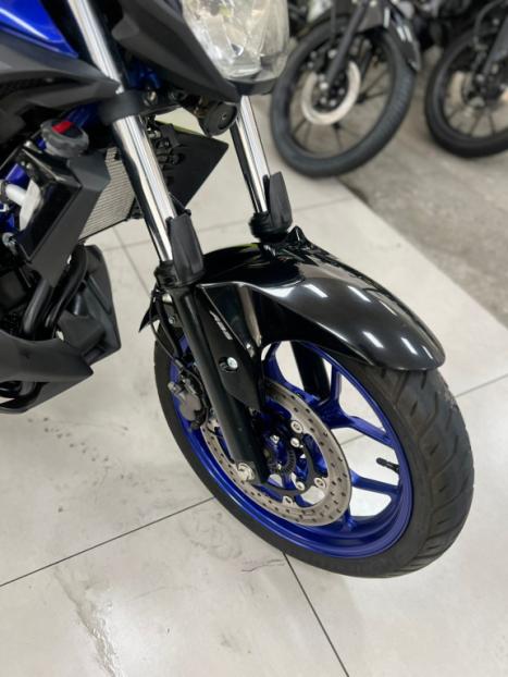 YAMAHA MT-03 300 ABS, Foto 8