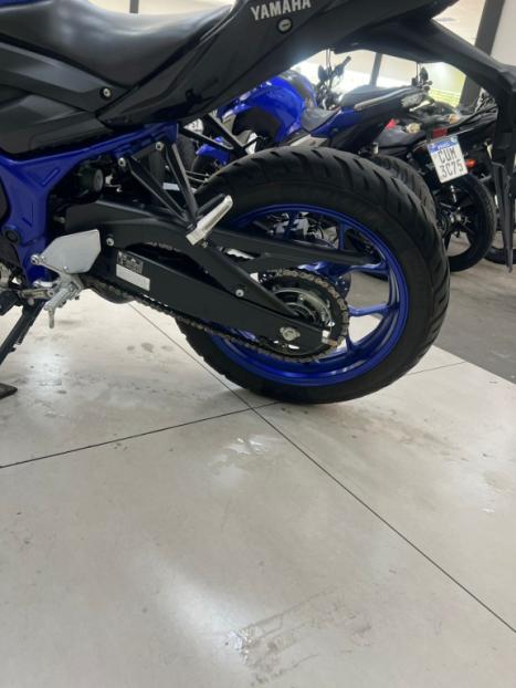 YAMAHA MT-03 300 ABS, Foto 9