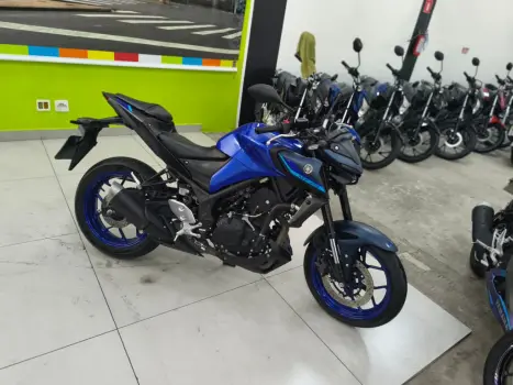 YAMAHA MT-03 300 ABS, Foto 12