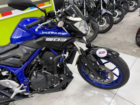 YAMAHA MT-03 300 ABS, Foto 10