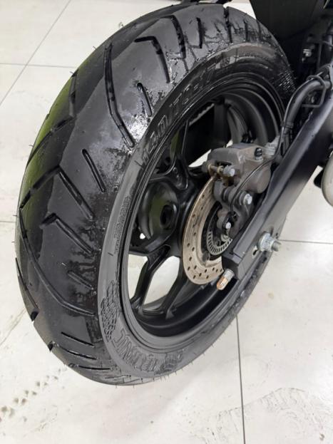 YAMAHA MT-03 300 ABS, Foto 8