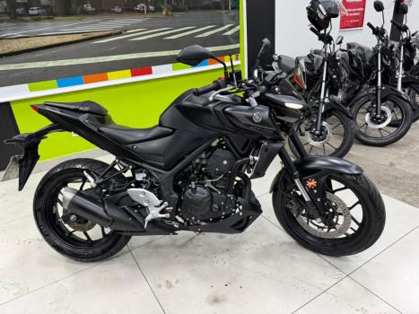 YAMAHA MT-03 300 ABS, Foto 12