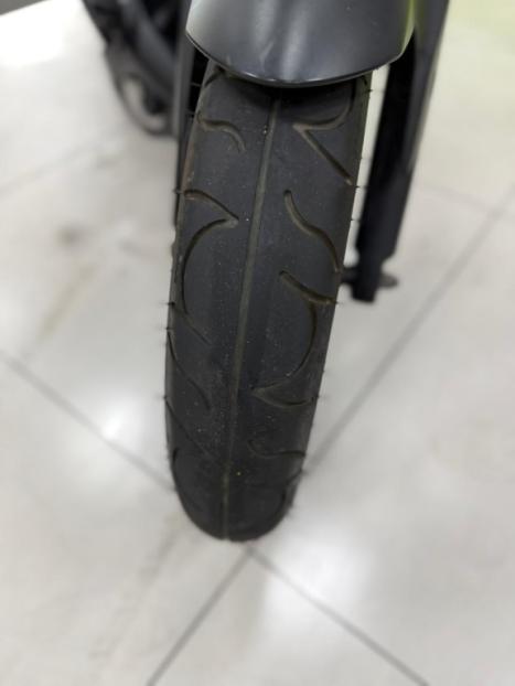 YAMAHA MT-03 300 ABS, Foto 2