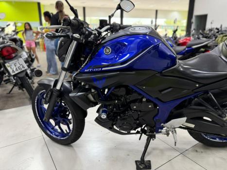 YAMAHA MT-03 300 ABS, Foto 10