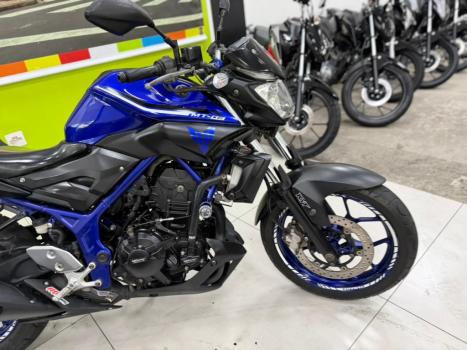 YAMAHA MT-03 300 ABS, Foto 12