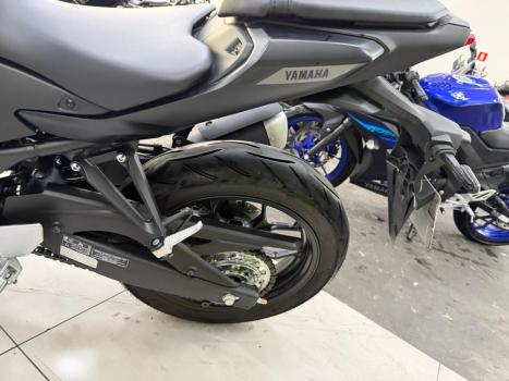 YAMAHA MT-03 300 ABS, Foto 5