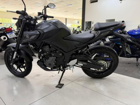 YAMAHA MT-03 300 ABS, Foto 7