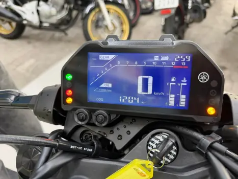 YAMAHA MT-03 300 ABS, Foto 14