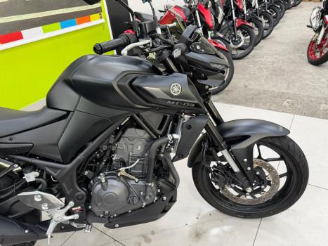 YAMAHA MT-03 300 ABS, Foto 19