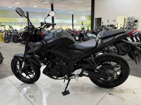 YAMAHA MT-03 300 ABS, Foto 13
