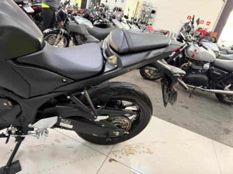 YAMAHA MT-03 300 ABS, Foto 14