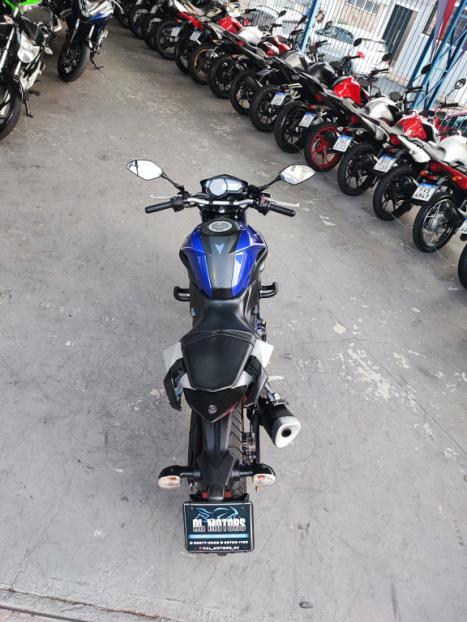 YAMAHA MT-03 300 ABS, Foto 6