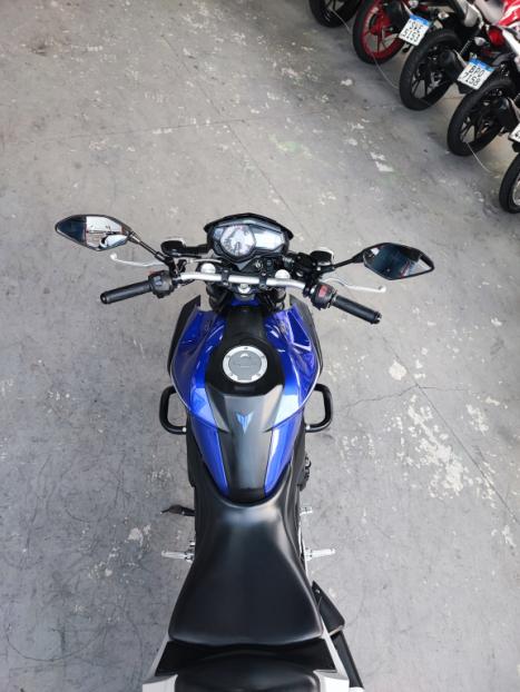 YAMAHA MT-03 300 ABS, Foto 8